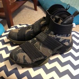 LeBron soldier X camo colorway